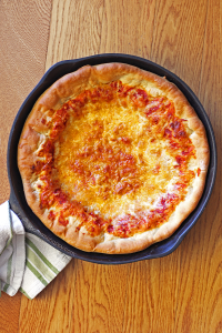 Deep Dish Skillet Pizza | It Bakes Me Happy