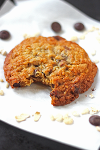 Crispy Chocolate Chip Oatmeal Cookies | It Bakes Me Happy