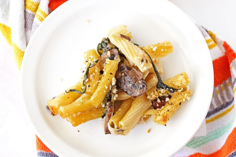 Spinach Mushroom Alfredo Baked Ziti It Bakes Me Happy