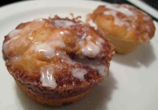 Cinnamon Roll Muffins | It Bakes Me Happy