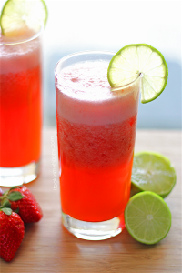 Strawberry Limeade | It Bakes Me Happy