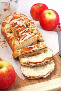 Apple Cinnamon Bread #BrunchWeek